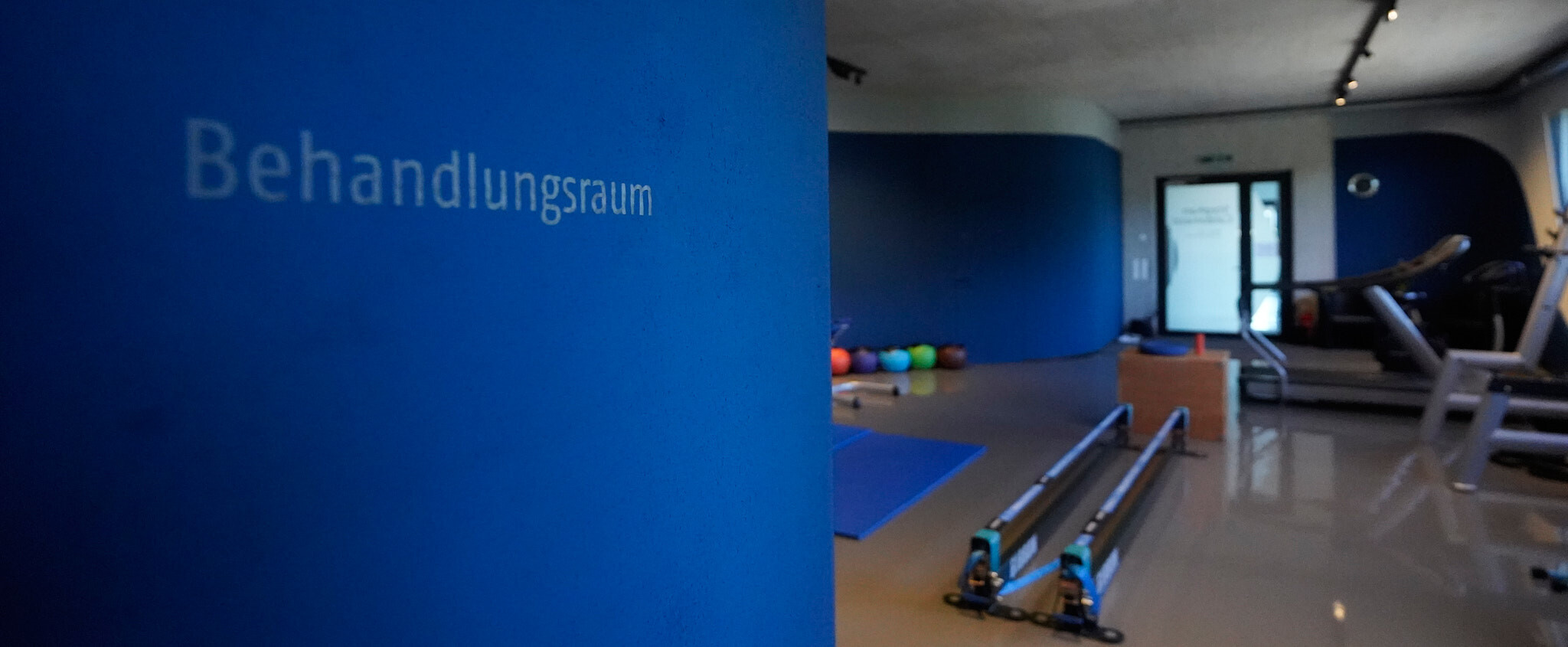 Triggerpunktmassage Triggerpunktmassage bei chronischen Rückenschmerzen Physiotherapie Caldonazzi Mäder