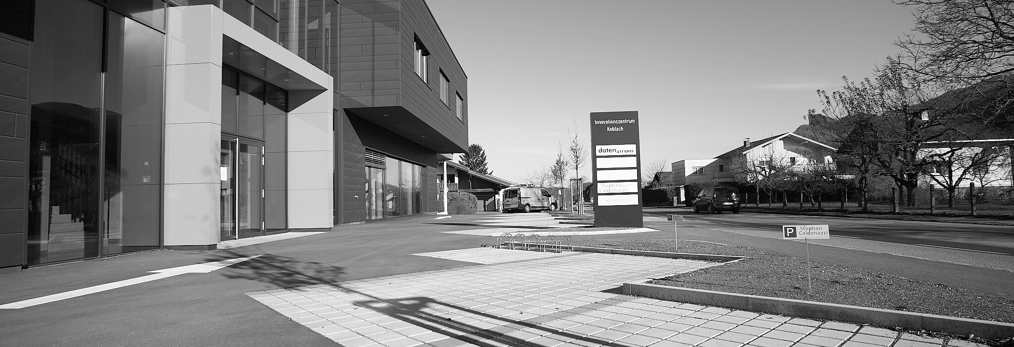 Parkmöglichkeiten Barrierefrei Eingang Physiotherapie Caldonazzi